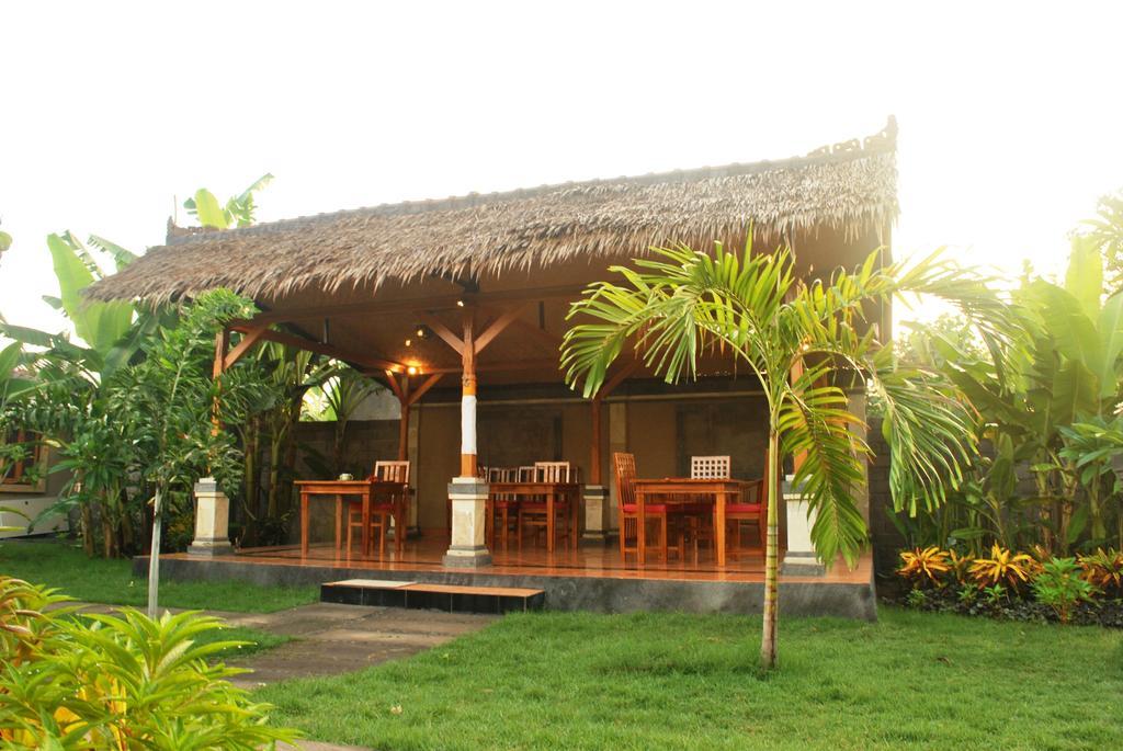 Trijaya Guest House Pemuteran Exterior photo