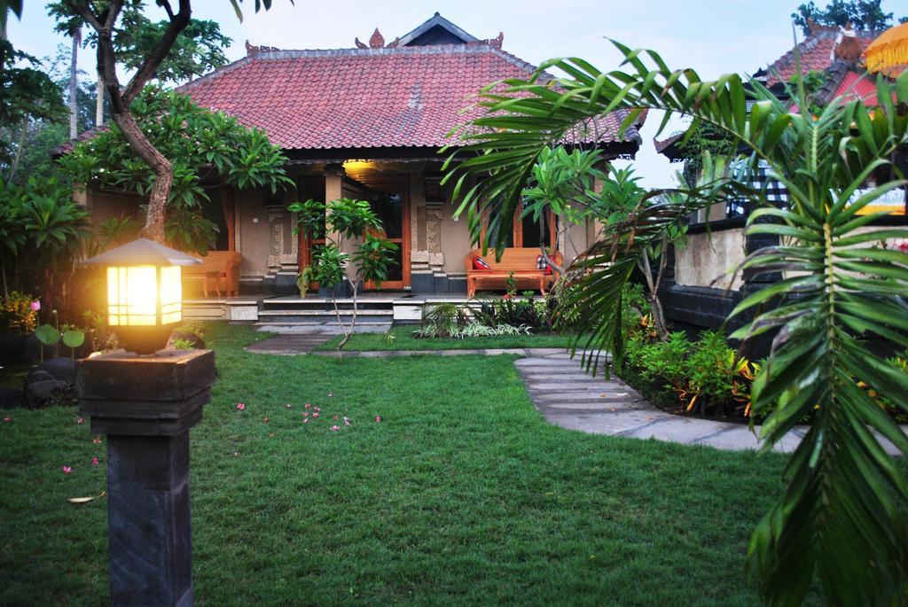 Trijaya Guest House Pemuteran Exterior photo