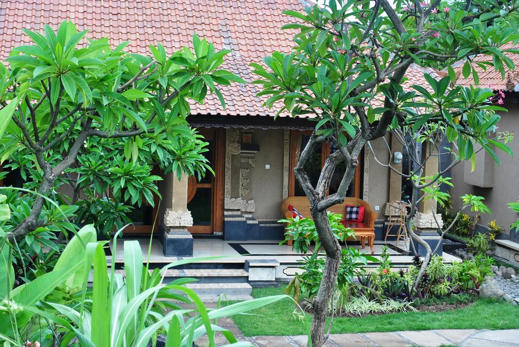 Trijaya Guest House Pemuteran Exterior photo