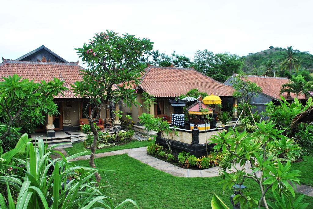 Trijaya Guest House Pemuteran Exterior photo