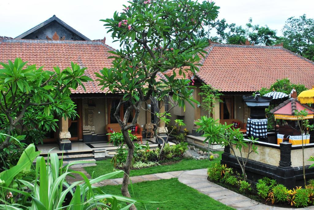 Trijaya Guest House Pemuteran Exterior photo