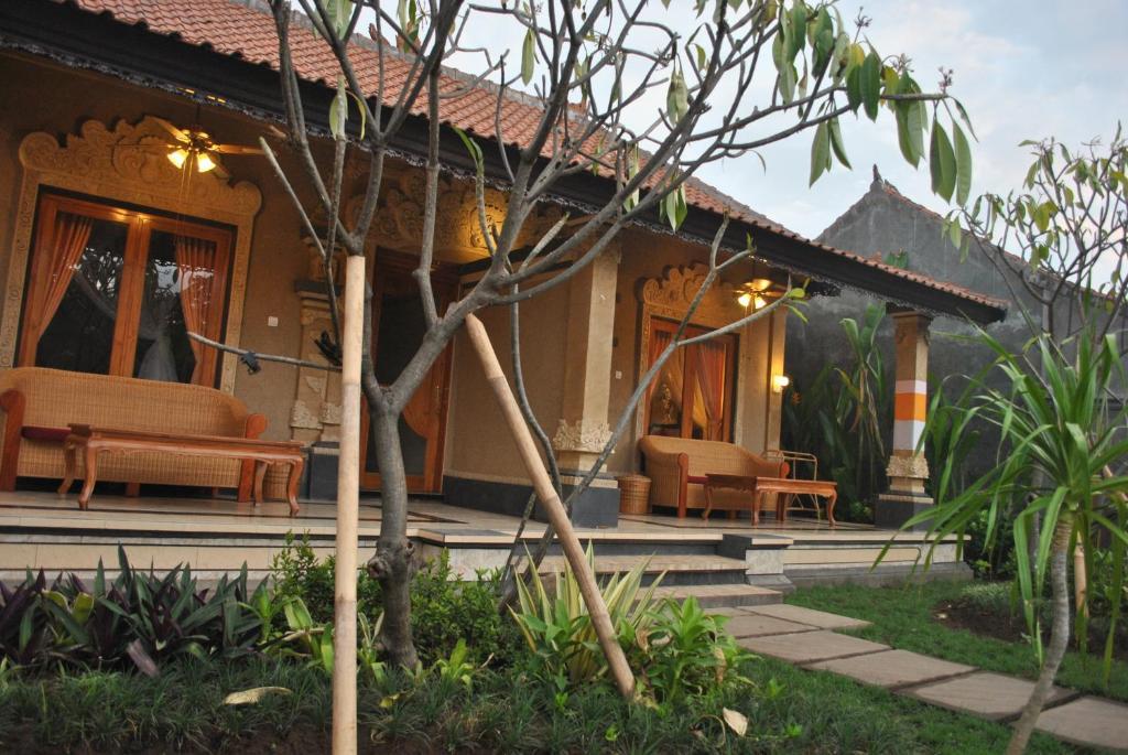Trijaya Guest House Pemuteran Exterior photo